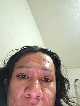 miicheele32 online show from January 5, 6:33 pm