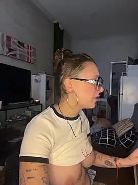 Hawitxui online show from December 3, 8:17 am