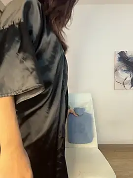 VictoriaHiill online show from February 23, 7:13 pm