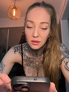 Elenascrib online show from February 10, 8:28 am