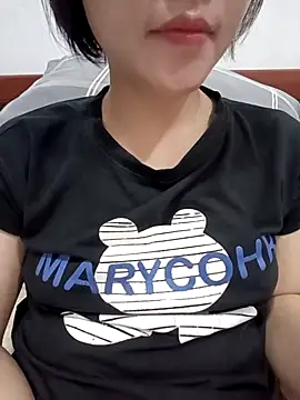  Attractivegirl33 online show from September 28, 4:01 pm