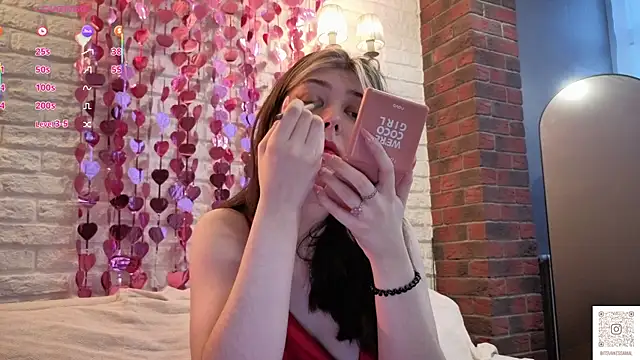 Vanessa Walters online show from February 15, 3:31 am