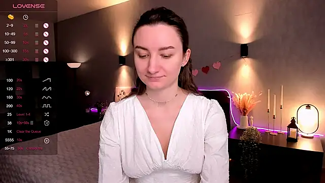 annacooleman online show from February 18, 2:21 am