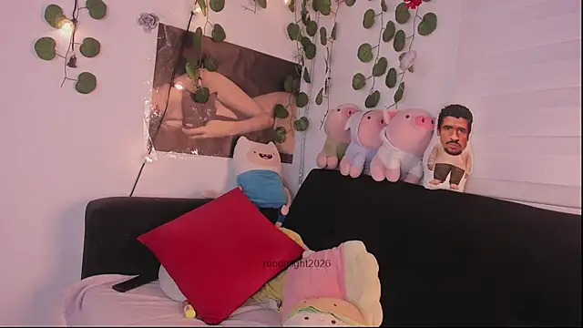 moonliiiight1 online show from February 20, 11:05 pm