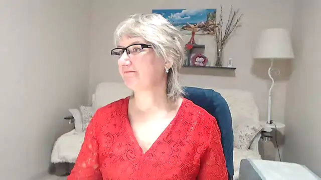 FleurMays online show from February 17, 8:24 am