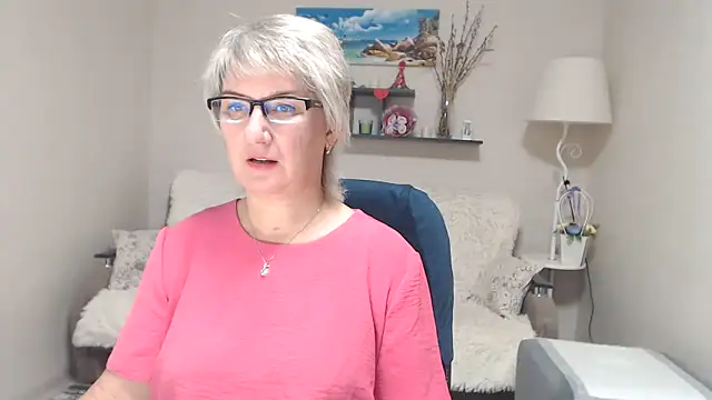 FleurMays online show from October 18, 5:32 am