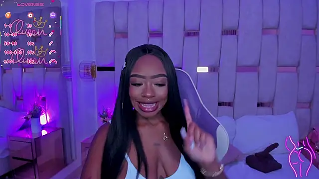 mia schwarz online show from February 19, 10:08 pm