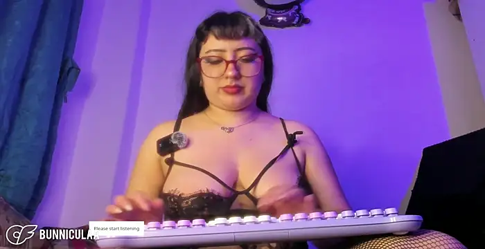 larissa01  online show from March 13, 10:55 pm