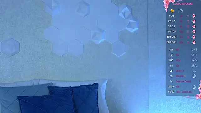 Lynna Sparks online show from December 22, 4:26 am