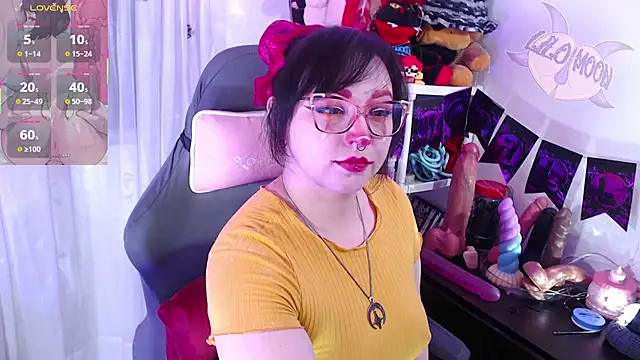 LiloMoon69 online show from October 29, 11:25 am