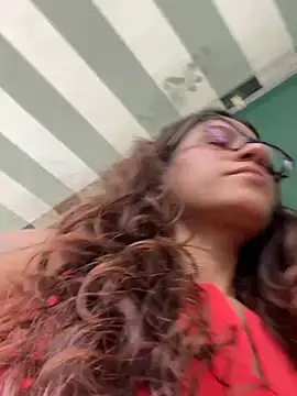 ValeriEvan online show from February 28, 8:30 pm