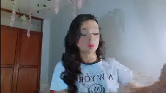 alexaryderr online show from May 19, 1:29 pm
