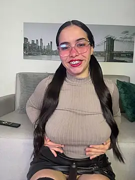 SophieRoyals online show from April 18, 11:56 am