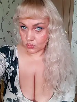 IsabellaBoni online show from February 28, 7:30 am