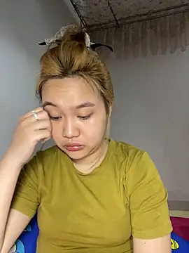 Odette68 online show from May 8, 1:09 am