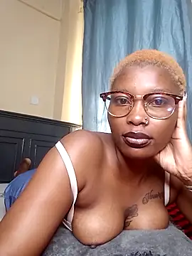 Pinky shyee online show from March 31, 7:30 am