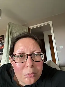 Ailsa Bliss online show from October 4, 12:55 pm