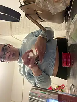 BaddieMelanie online show from March 7, 6:26 pm