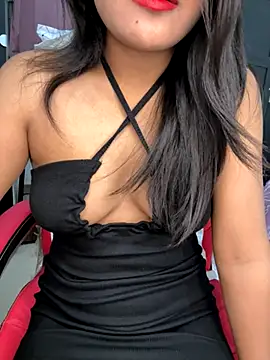 LeisyXO online show from November 10, 8:37 pm