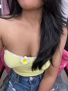 LeisyXO online show from June 20, 9:29 pm