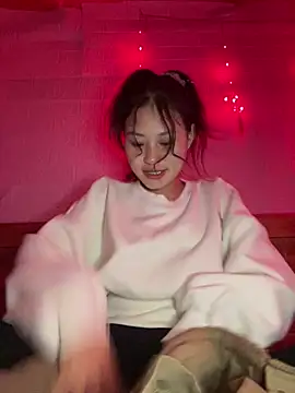 trieungoclnt online show from February 19, 10:15 am