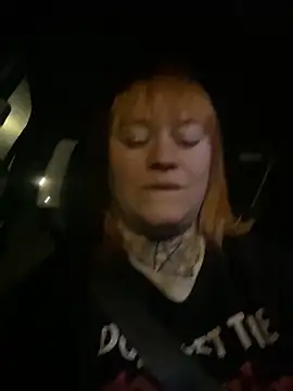 poussichienne online show from March 21, 4:28 am