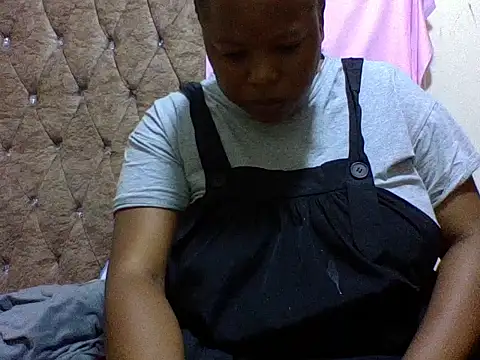 zoey10 online show from March 6, 4:46 pm