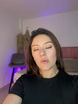 Sofiawilson  online show from January 17, 4:36 pm