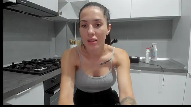 Emmapmg online show from November 10, 10:38 pm