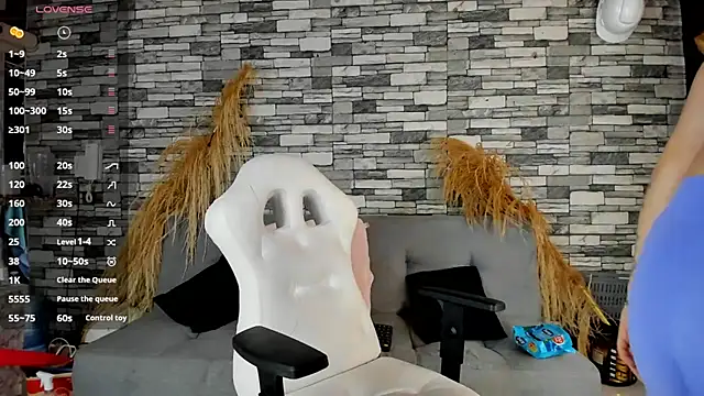 cindy love2 online show from October 6, 4:01 pm