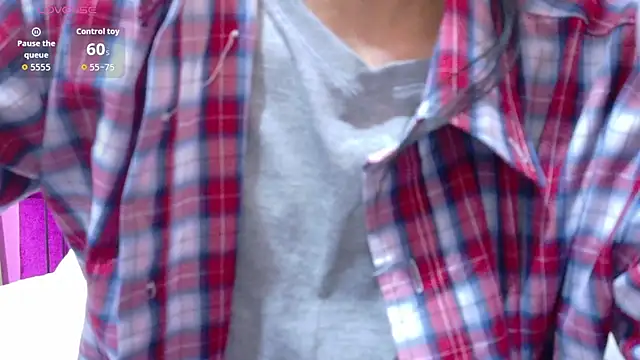 yourcuteneighbourr online show from March 31, 2:44 am