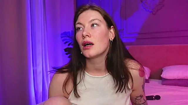 Liv Fay online show from November 21, 4:20 pm