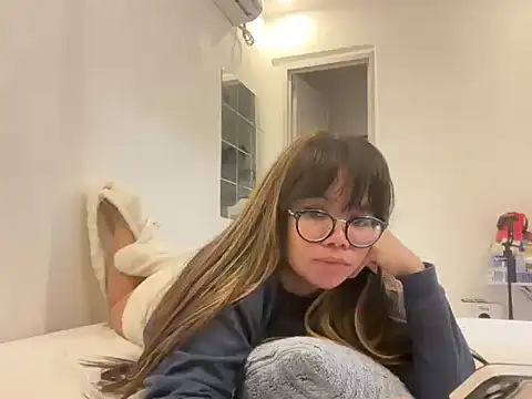 Pinkyrose111 online show from August 4, 8:31 am