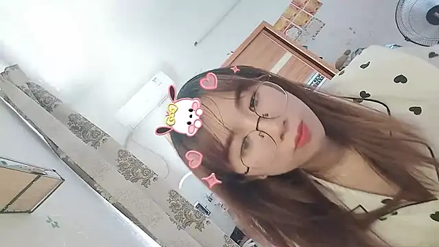 Lili 666 online show from May 28, 2:42 am