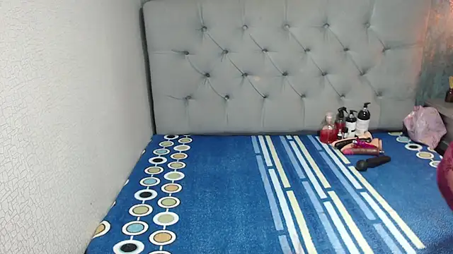 ginasailor online show from December 15, 1:44 am