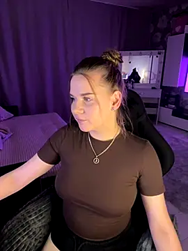 Lexi noah online show from October 1, 9:20 pm