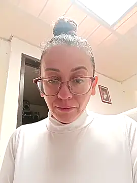 miss hanna07 online show from February 2, 5:12 pm