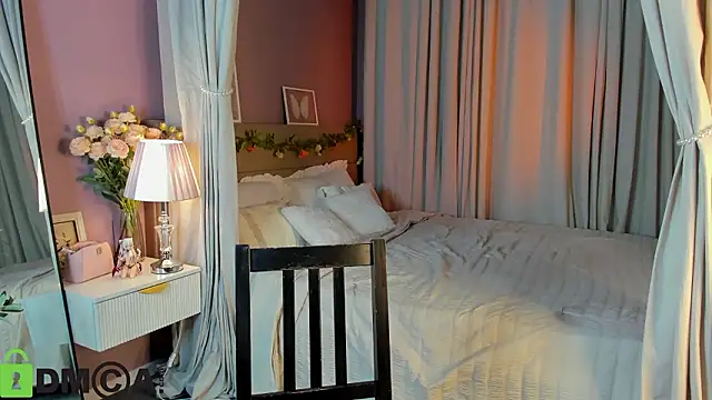 Dearly Emily online show from February 15, 5:23 pm