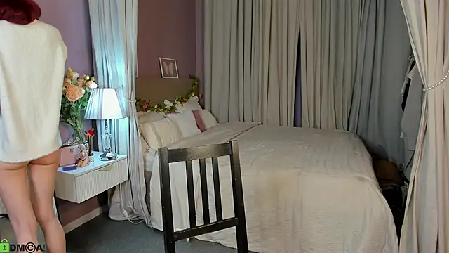 Dearly Emily online show from April 17, 5:26 pm