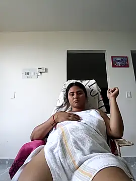 sexy-latin10 online show from March 29, 1:21 pm