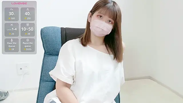 MoMoka jp online show from June 15, 12:00 am