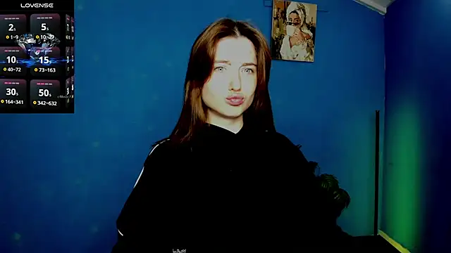 Luxuryalma online show from September 22, 7:40 am