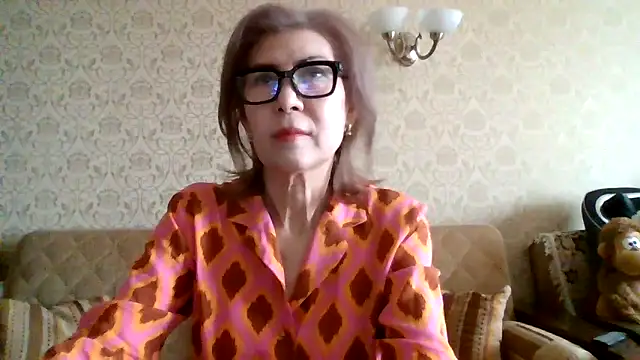 Elegant00Lady online show from March 11, 9:35 am