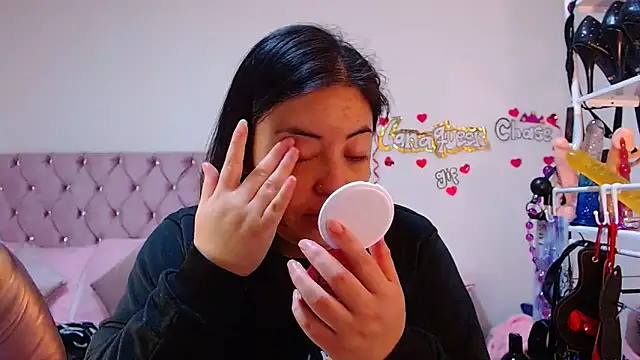 lanaqueen699 online show from February 17, 12:48 pm