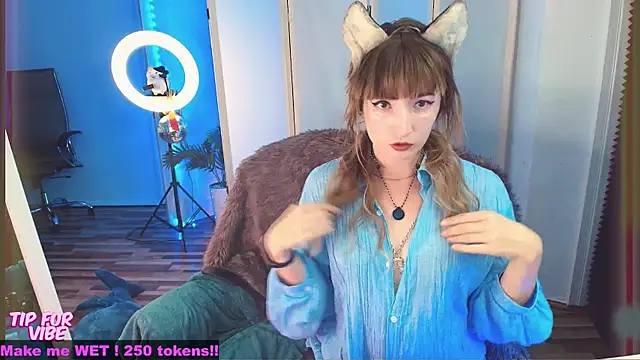 Toxic Ellies online show from September 28, 2:44 pm