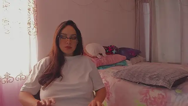 HARLEYNAPIER online show from February 23, 9:47 pm