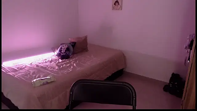 liz-beths online show from April 12, 10:01 pm