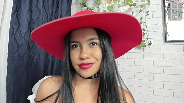 Snapshot of VioletaQueen_ chatting on September 20, 2:10 am VioletaQueen  online show from September 20, 2:10 am
