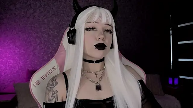 meowceline online show from June 18, 10:31 am