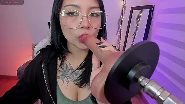 Hannya moon online show from March 20, 6:02 pm